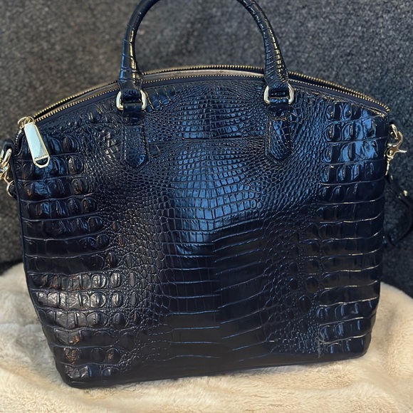 Gorgeous EUC Brahmin Large Duxbury Satchel in Navy -“Ink” EXCELLENT Condition - Picture 7 of 8